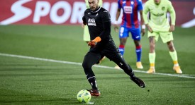 阿隆索反思马德里竞技战败：西蒙尼战术解析与球队备战策略